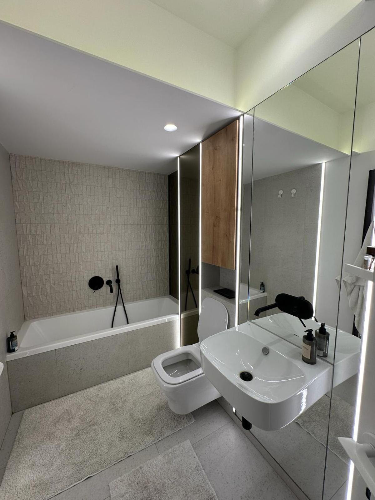 Apartament De Lux Бухарест Экстерьер фото